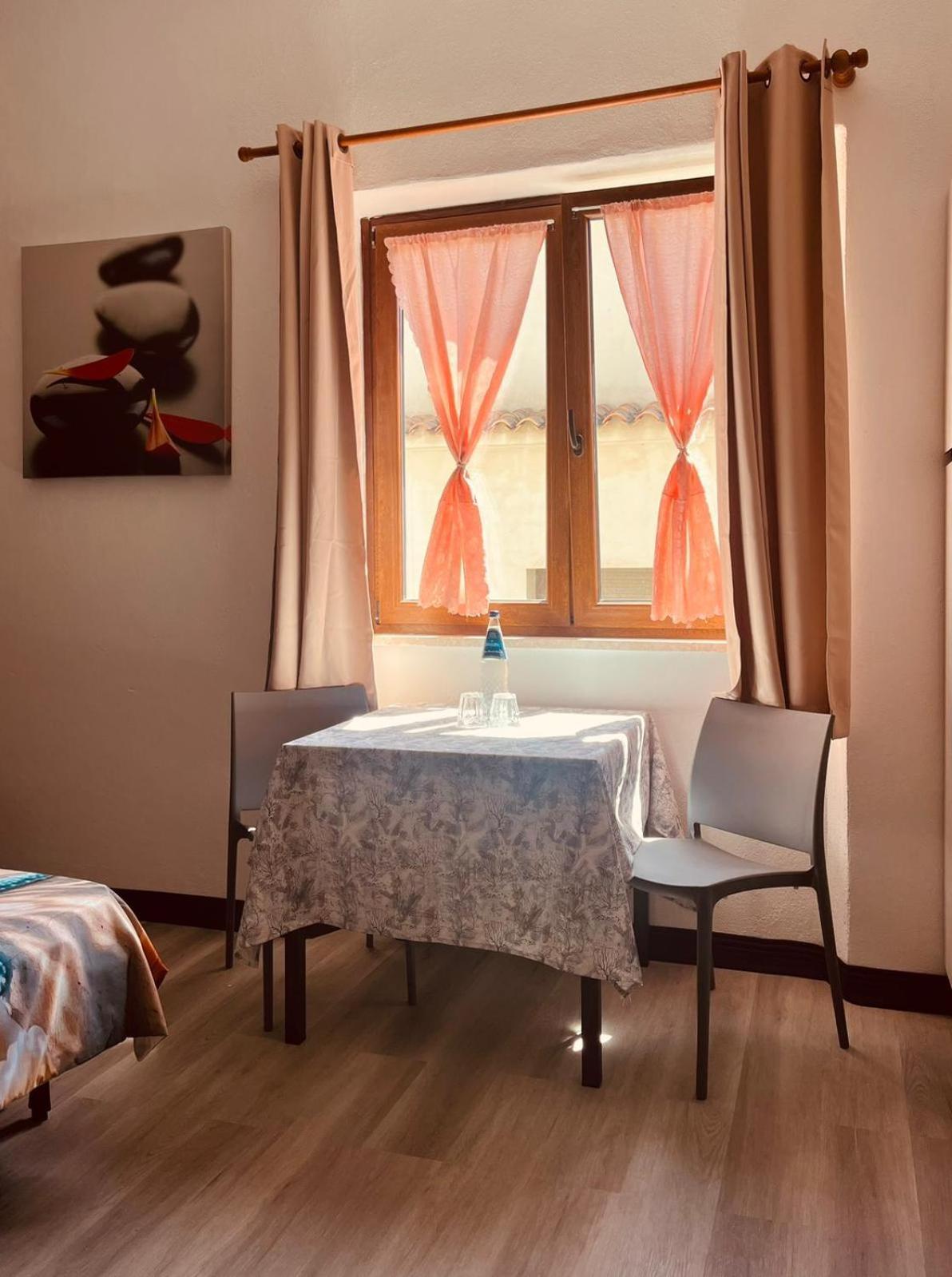 The Square Apartment Orosei Ngoại thất bức ảnh